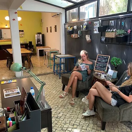 Casa Do Bairro By Shiadu Guest house 4*
