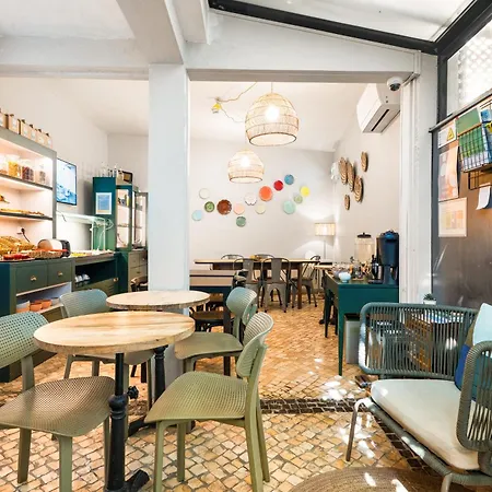 Casa Do Bairro By Shiadu