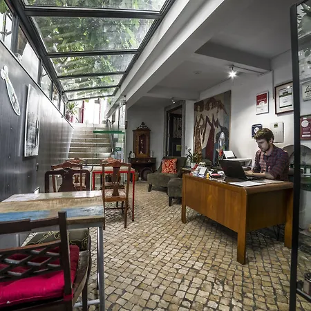 Casa Do Bairro By Shiadu Gasthof Lissabon