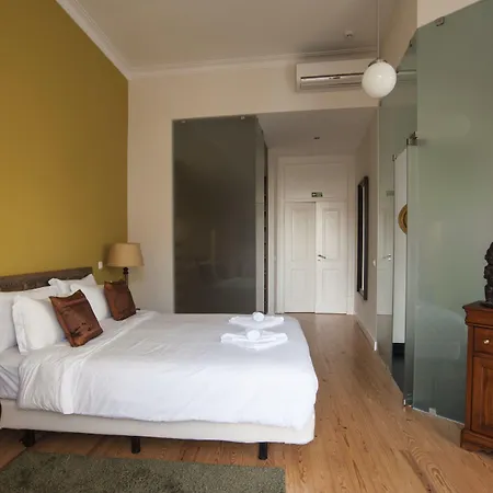 Guest house Casa Do Bairro By Shiadu