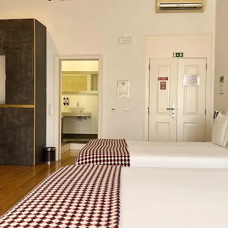 Guest house Casa Do Bairro By Shiadu