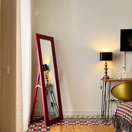 Guest house Casa Do Bairro By Shiadu