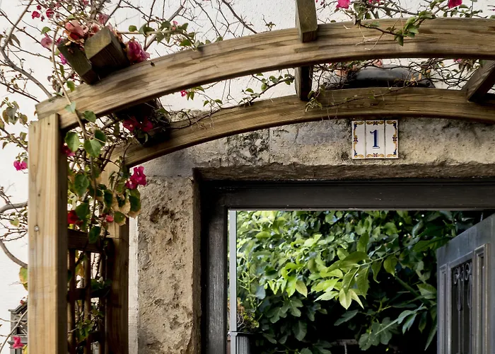 Casa Do Bairro By Shiadu Pensionat 4*