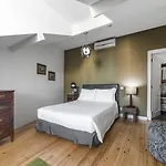 Гостьовий будинок Casa Do Bairro By Shiadu