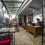 Casa Do Bairro By Shiadu Гостьовий будинок Лісабон