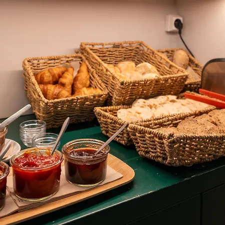 Casa Do Bairro By Shiadu